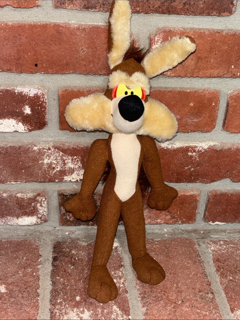 Vintage Looney Tunes 15” Wile E. Coyote Plush - Brown & Cream